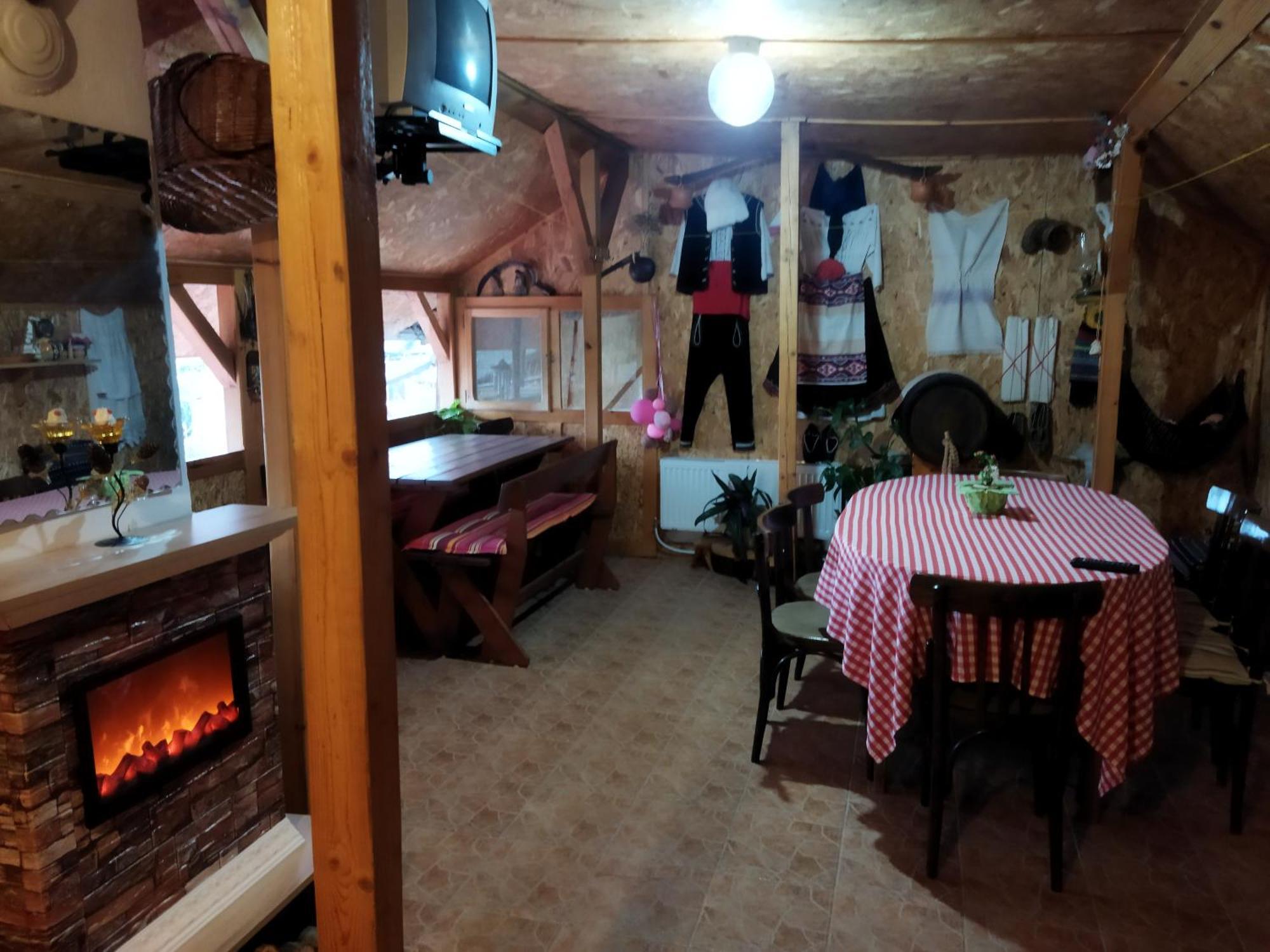 Къща Под Наем Petrova Hotel Cherven  Exterior photo